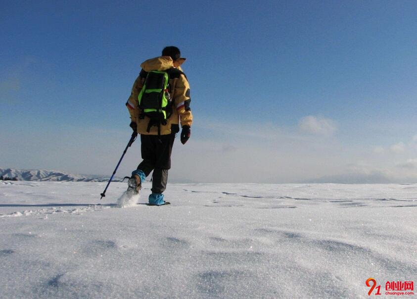 校長投資戶外用品,開啟創業之路