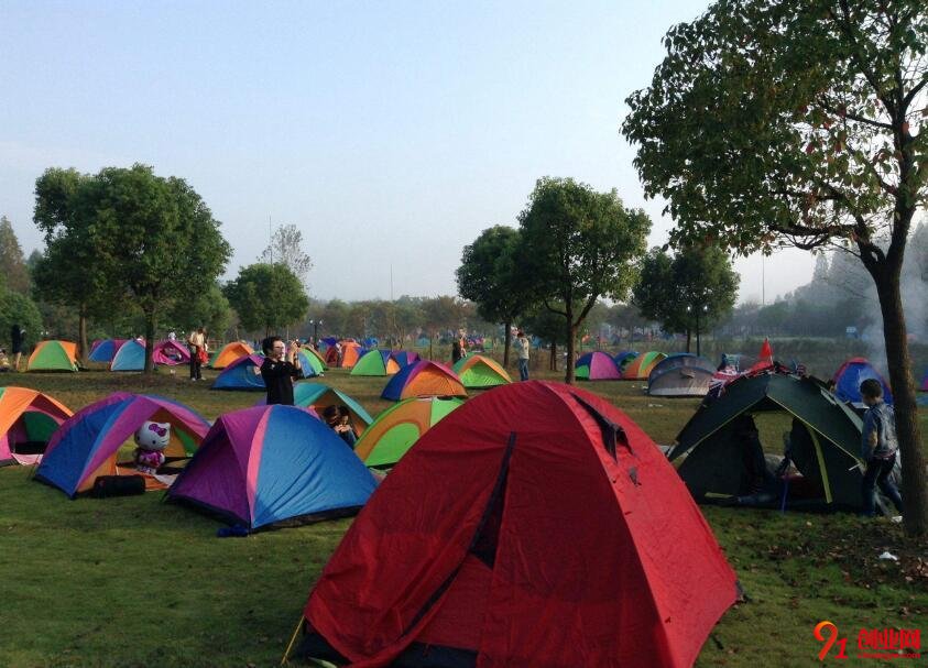 校長投資戶外用品,開啟創業之路