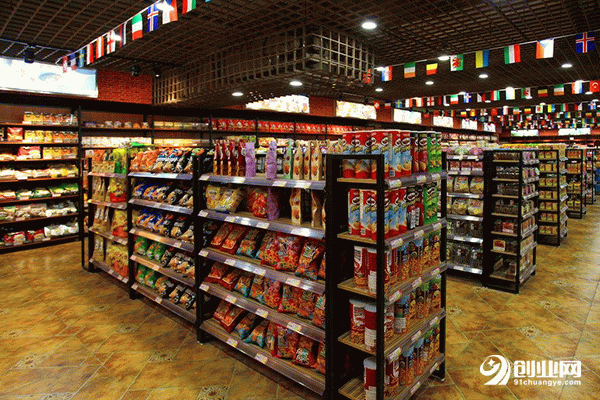 零食港灣加盟有前途嗎？80后小李開零食港灣加盟店成功創(chuàng)業(yè)