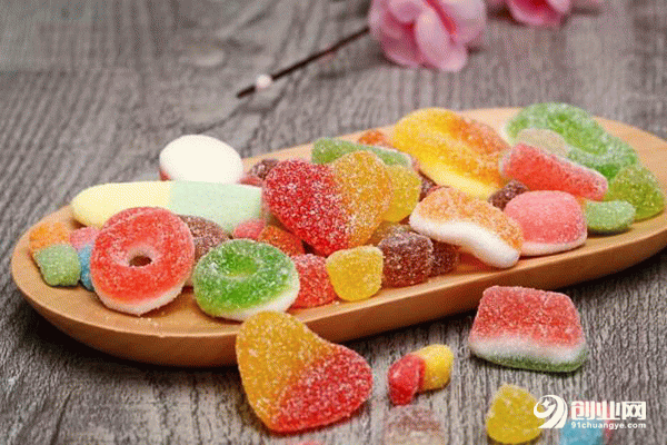 小食代零食加盟費多少?利潤豐厚 輕松就能回本 小食代零食加盟費多少?利潤豐厚 輕松就能回本