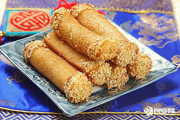 零食港灣加盟有前途嗎？80后小李開零食港灣加盟店成功創(chuàng)業(yè)