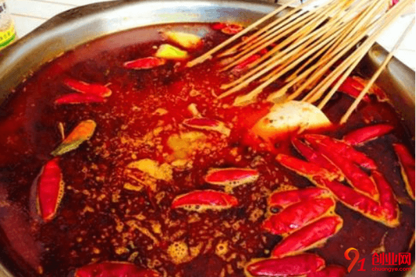 簽簽向上串串香加盟利潤大嗎？加盟規(guī)模有幾種？