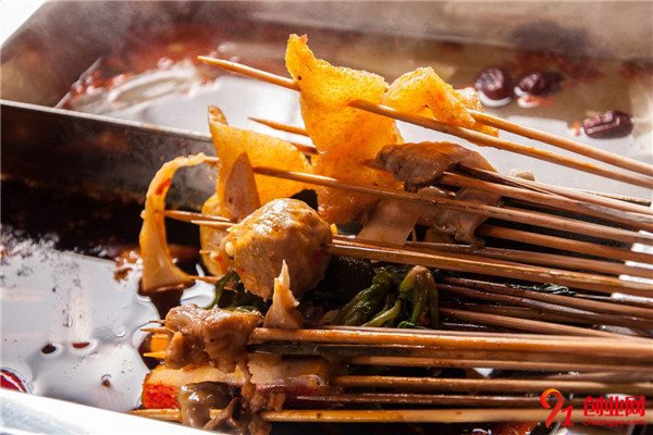 簽知百味串串香加盟條件