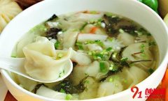 80后小伙創業賣餛鈍并成功