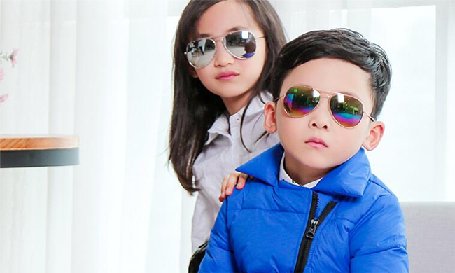 酷小孩童裝加盟.jpg 酷小孩童裝加盟.jpg