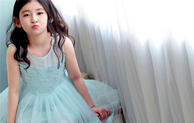 辛芭狗品牌童裝加盟代理.jpg 辛芭狗品牌童裝加盟代理.jpg