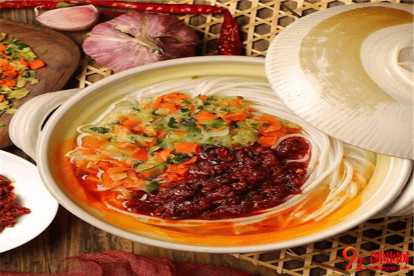 嘎嘎香過橋米線加盟流程