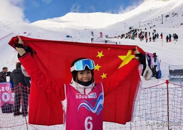 天才少女加入中國籍,勇奪2金創(chuàng)造4項(xiàng)歷史,遭美國民眾“網(wǎng)暴”