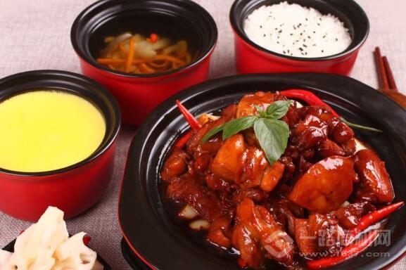 陽婆婆砂鍋飯加盟