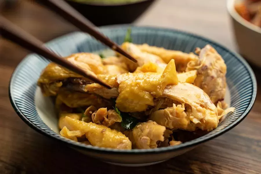 在山林只買大紅腸?你錯過了整桌美食