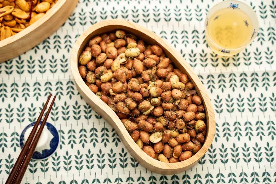 在山林只買大紅腸?你錯過了整桌美食