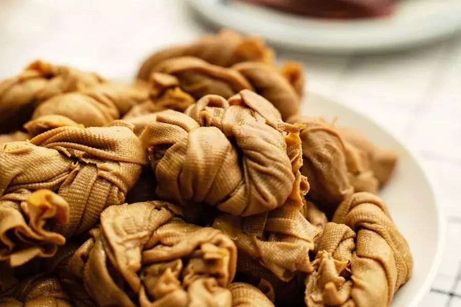 在山林只買大紅腸?你錯過了整桌美食