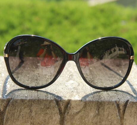 花雨傘太陽(yáng)鏡怎么樣是名牌嗎,佩戴效果測(cè)評(píng)