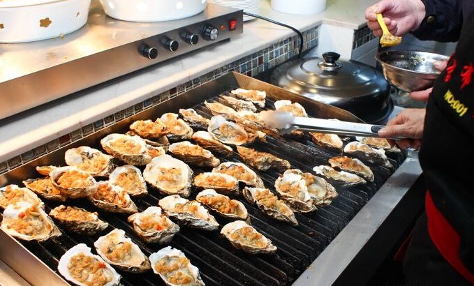 吉布魯牛排海鮮自助