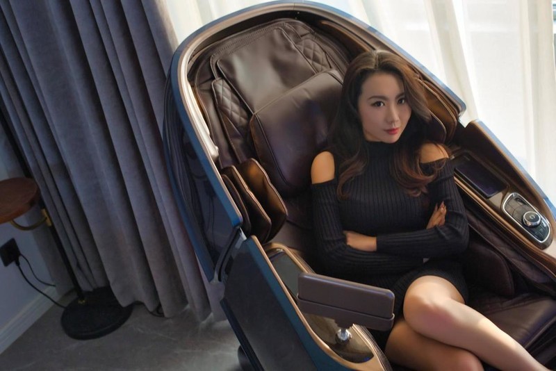 高端按摩椅怎么選？資深體驗官帶來榮泰RT8900按摩椅測評