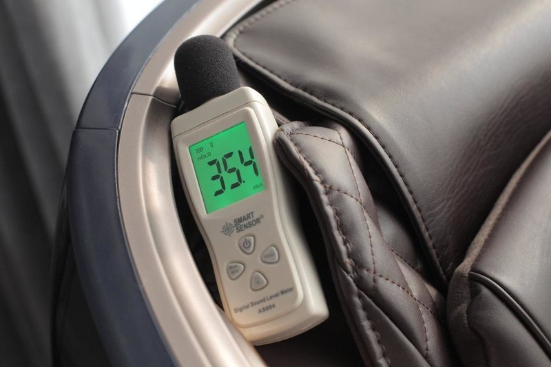 高端按摩椅怎么選？資深體驗官帶來榮泰RT8900按摩椅測評