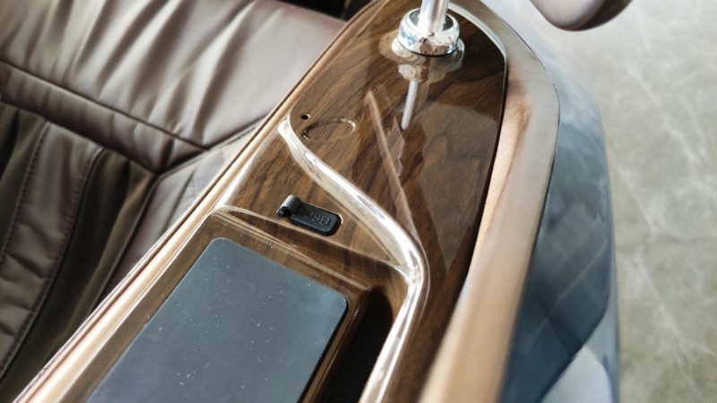 高端按摩椅怎么選？資深體驗官帶來榮泰RT8900按摩椅測評