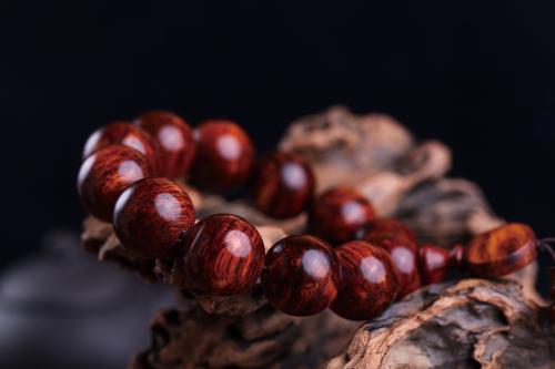 為什么那么多人喜歡佩戴善財佛珠