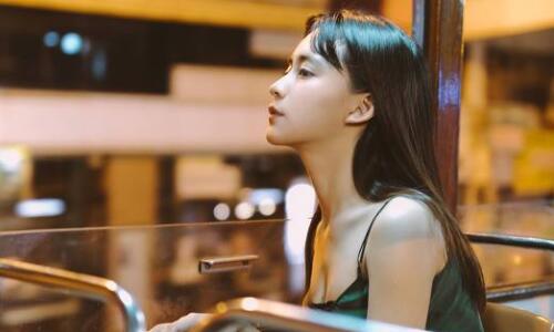 新動(dòng)態(tài)英語(yǔ)